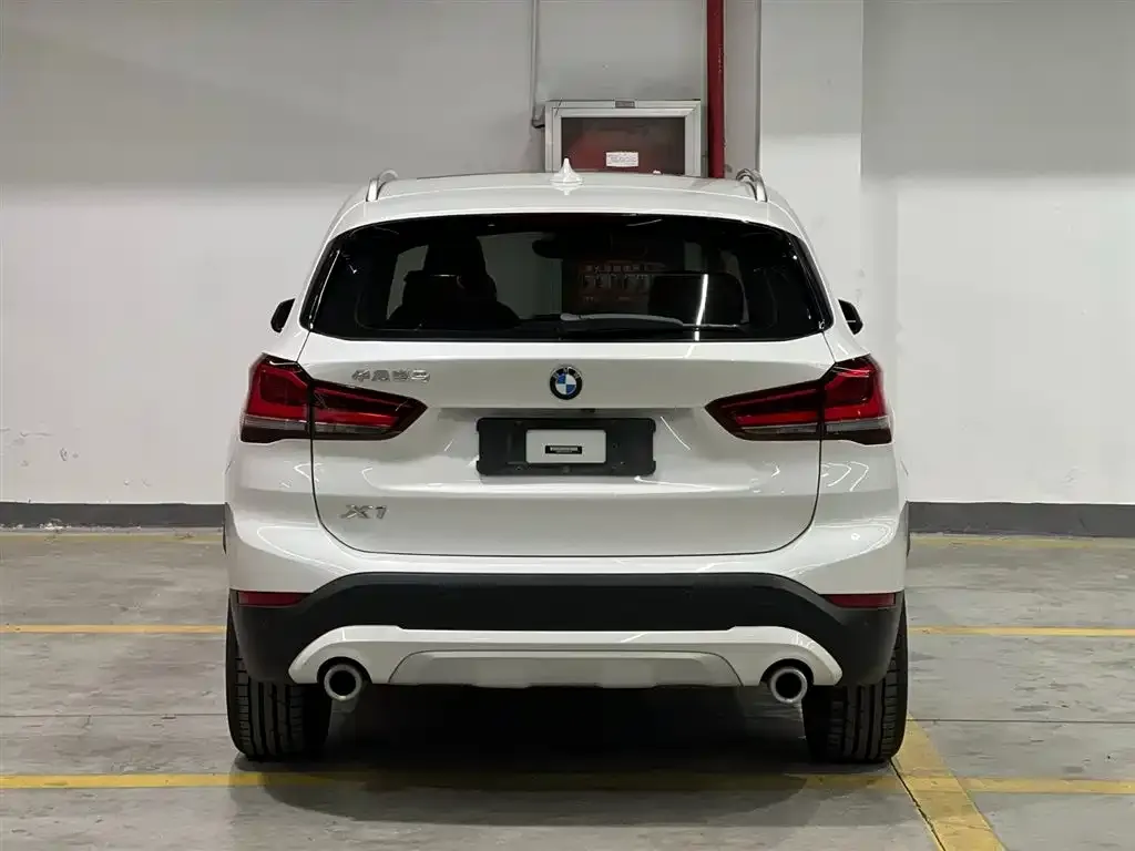 BMW X1 — фото 2