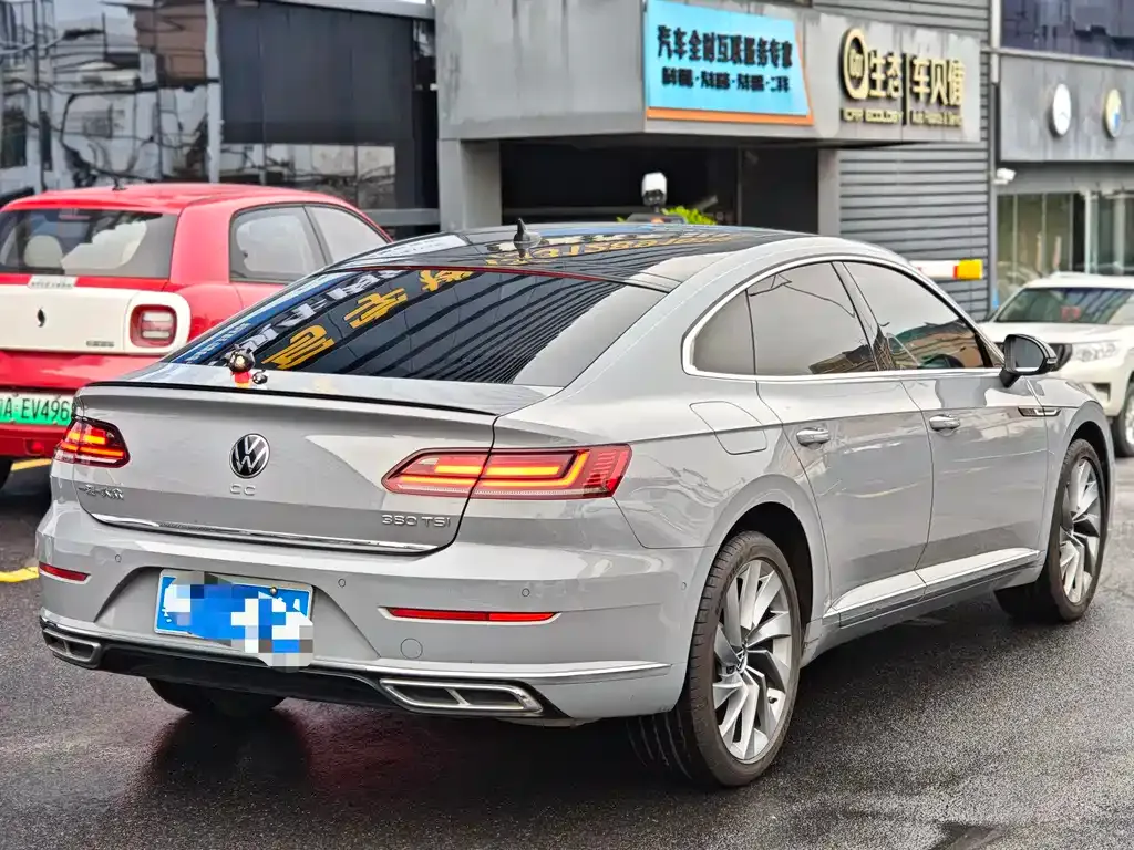 Volkswagen CC 2023 из CN, фото 8
