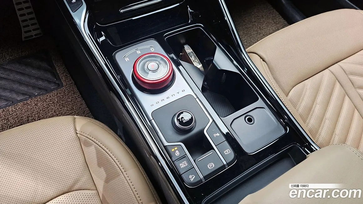 Kia Sorento — фото 10