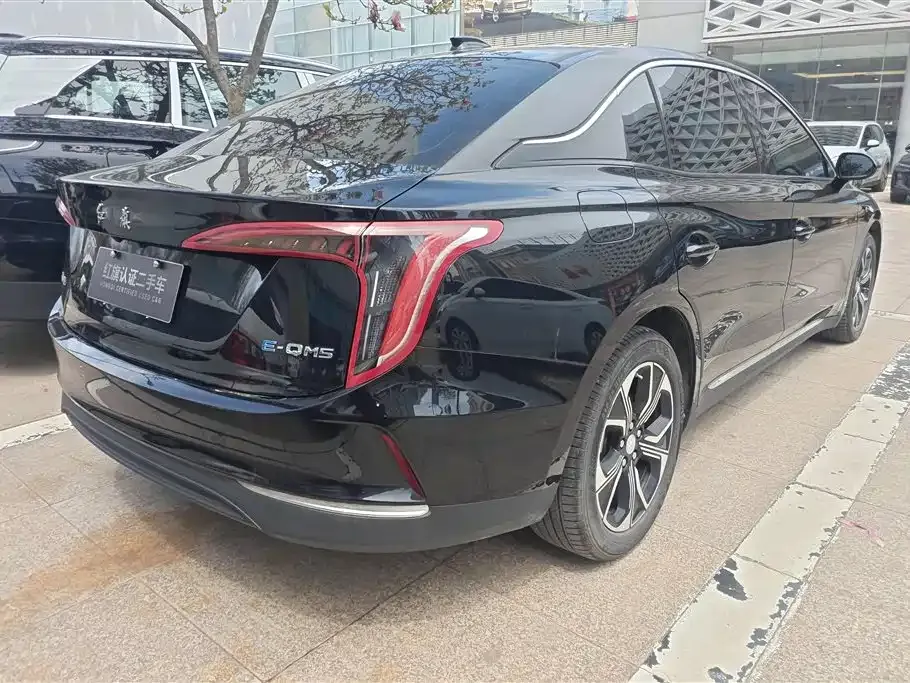 Hongqi E-QM5 2023 из CN, фото 10