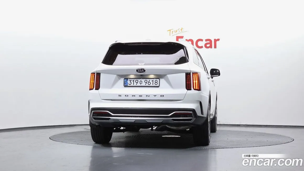 Kia Sorento — фото 3
