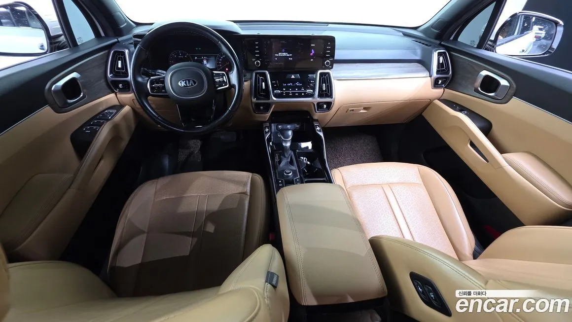 Kia Sorento — фото 8