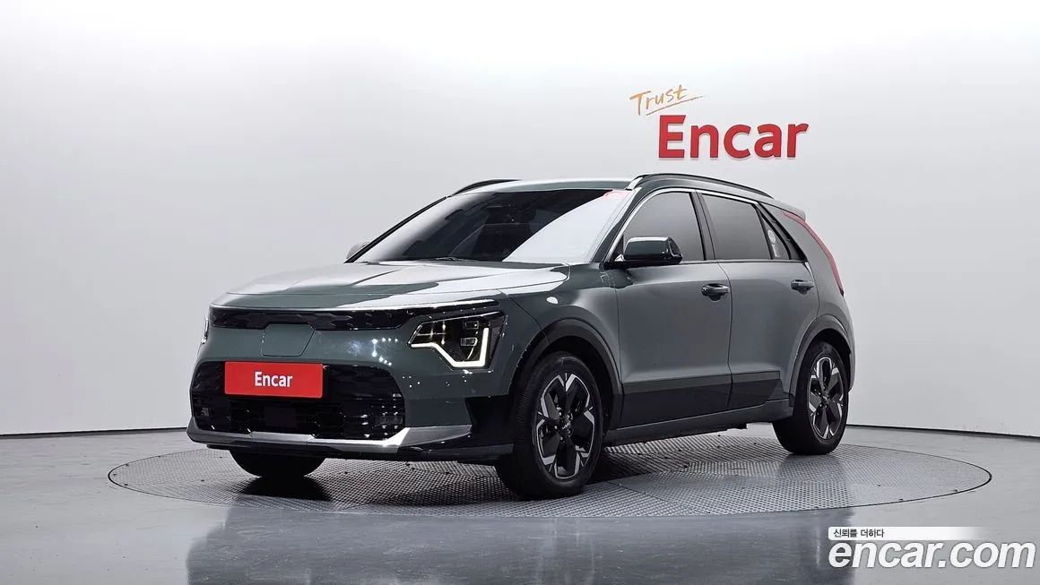 Kia Niro — фото 1