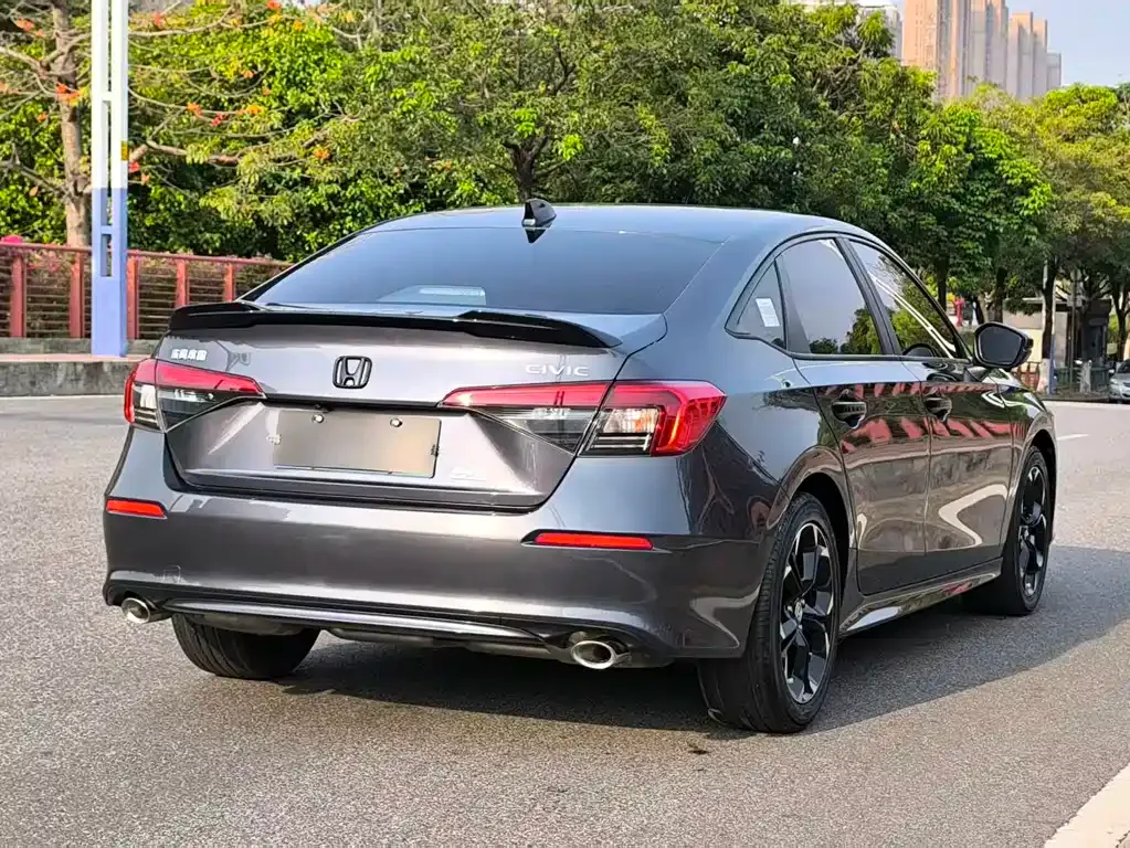 Honda Civic — фото 4