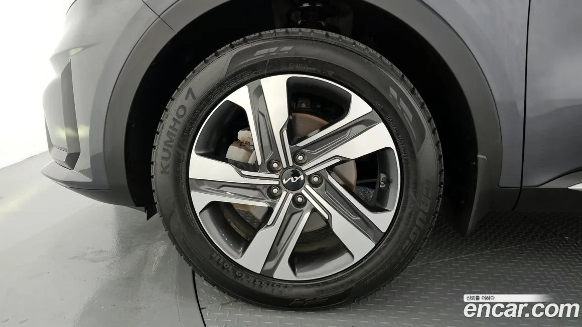 Kia Sorento — фото 9