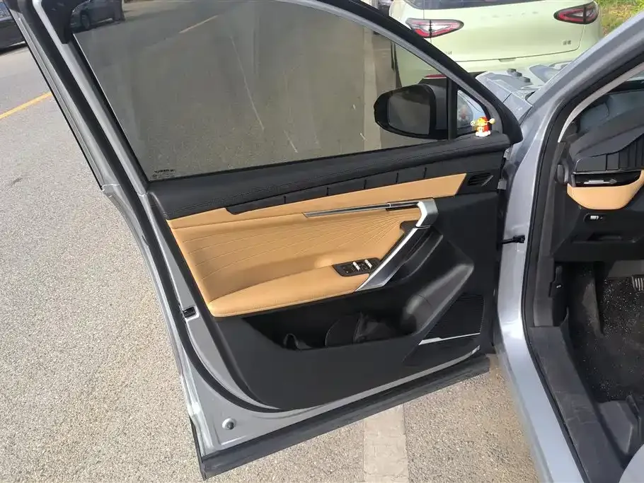 Geely Boyue L 2023 из CN, фото 2