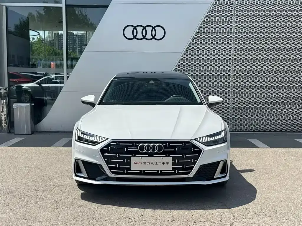 Audi A7L 2023 из CN, фото 9