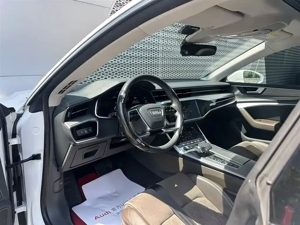 Audi A7L 2023 из CN, фото 6