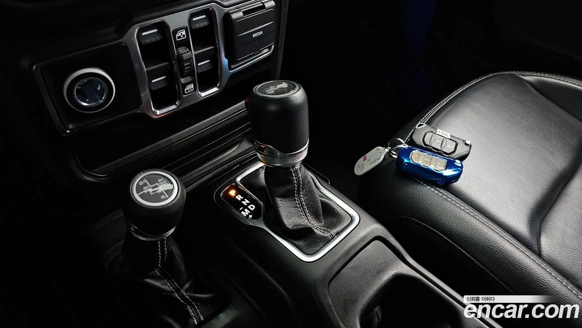 Jeep Wrangler 2021 из KR, фото 10