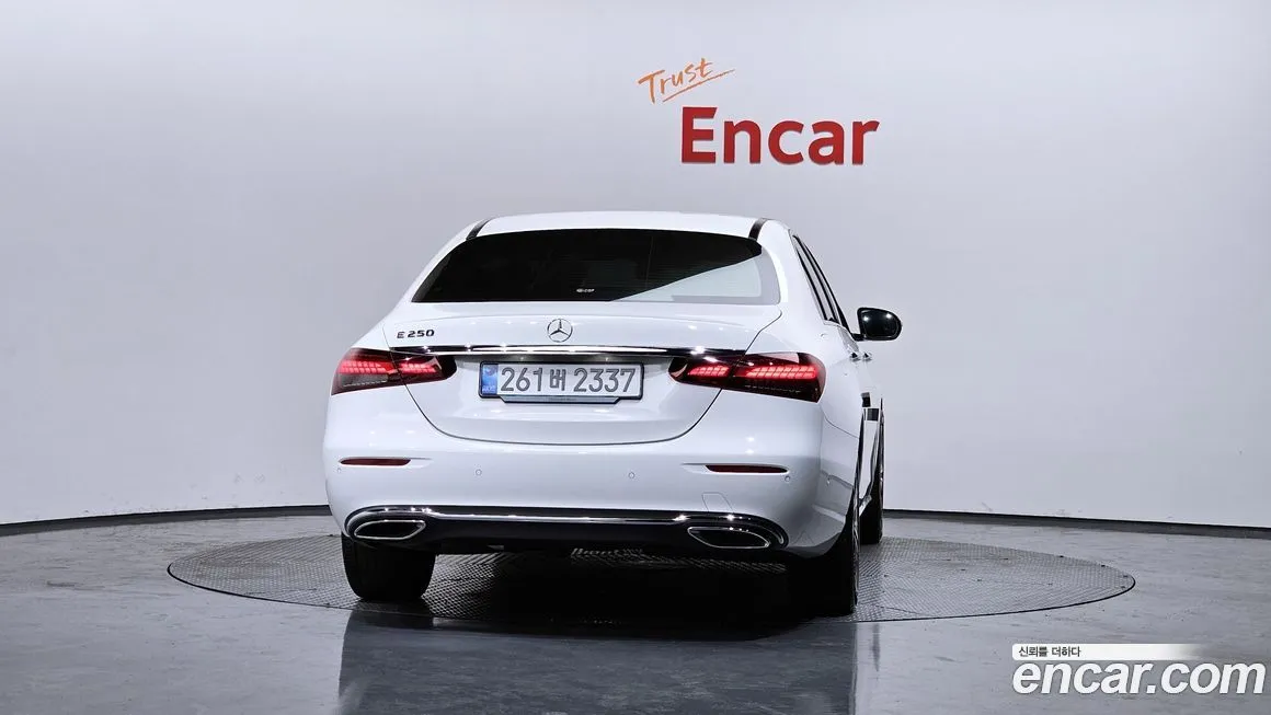 Mercedes-Benz E-Class 2021 из KR, фото 2