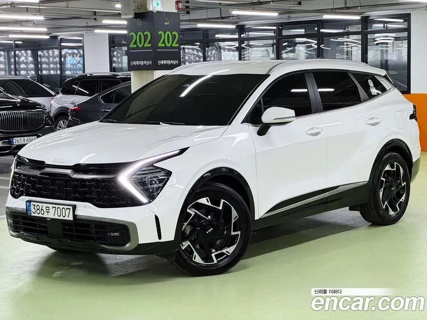 Kia Sportage — фото 1