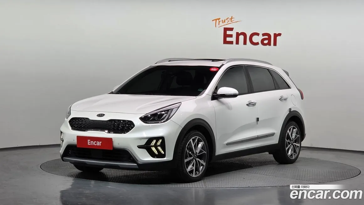 Kia Niro — фото 1