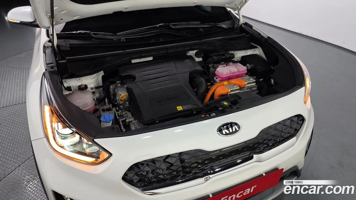 Kia Niro — фото 10