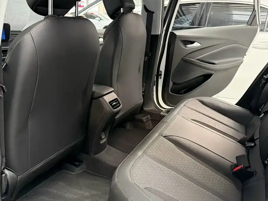 Buick Verano 2024 из CN, фото 3