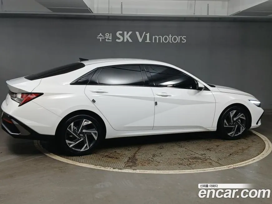 Hyundai AVANTE 2024 из KR, фото 2