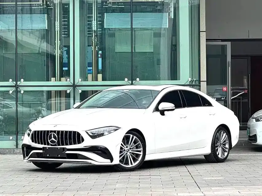 Mercedes-Benz CLS — фото 1