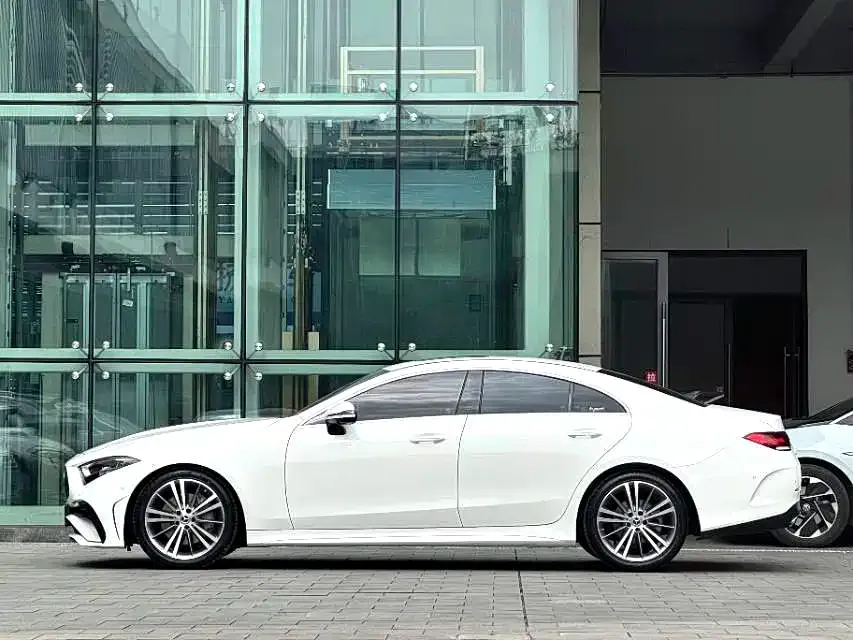 Mercedes-Benz CLS — фото 6