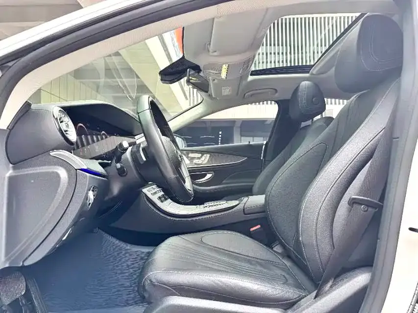 Mercedes-Benz CLS — фото 9