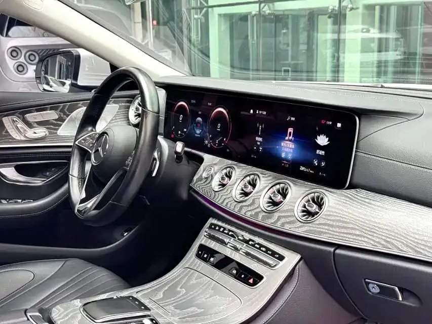 Mercedes-Benz CLS — фото 5