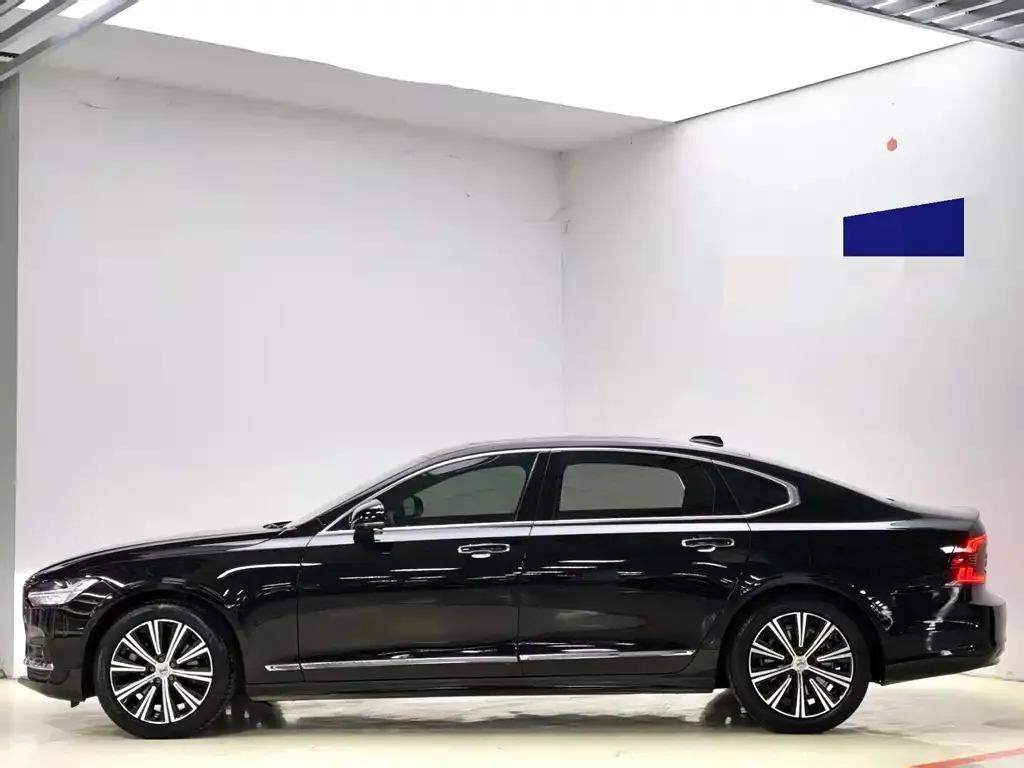 Volvo S90 — фото 3