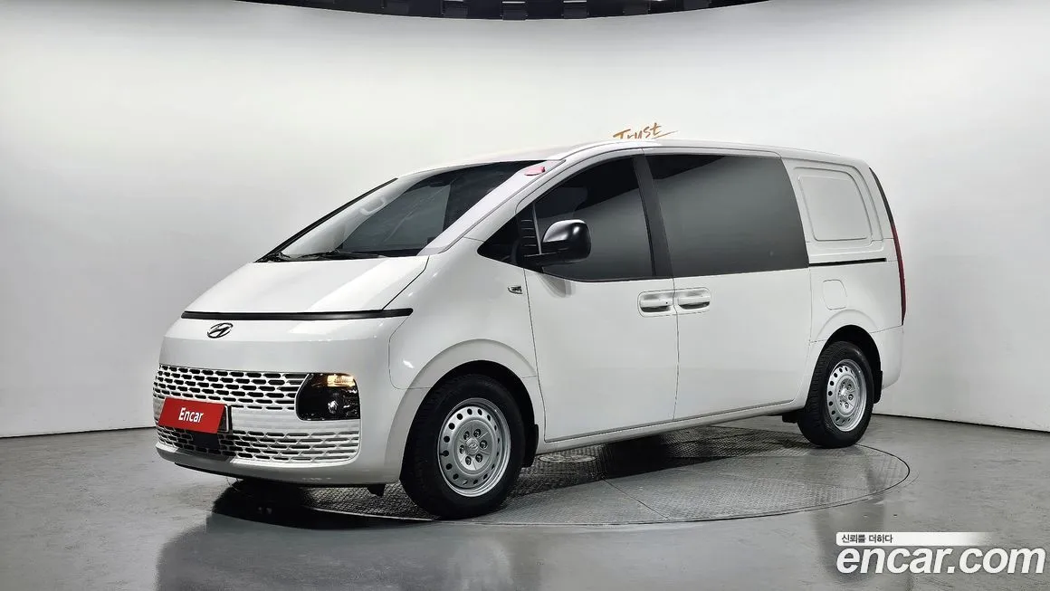 Hyundai Staria 2022 из KR, фото 1