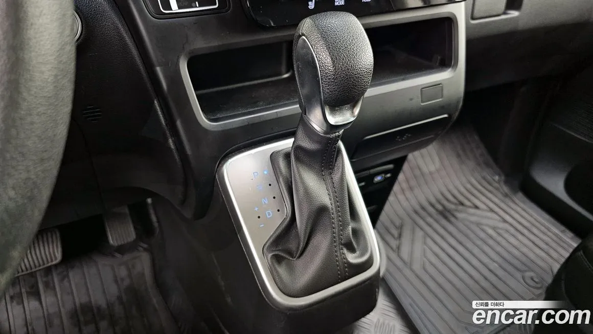Hyundai Staria 2022 из KR, фото 8