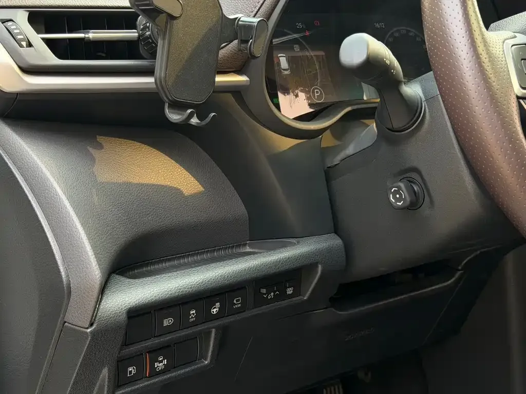 Toyota Sienna — фото 10