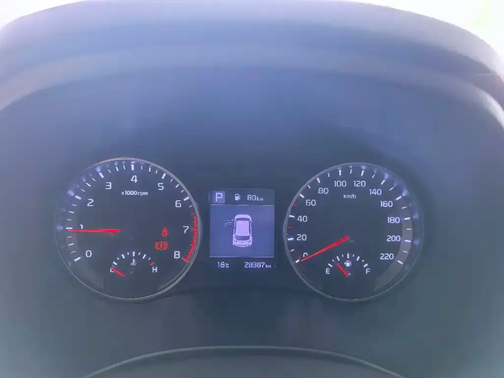 Kia KX1 2022 из CN, фото 3