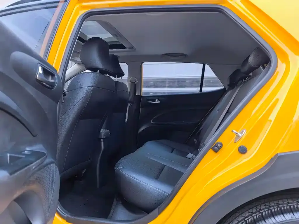 Kia KX1 2022 из CN, фото 7