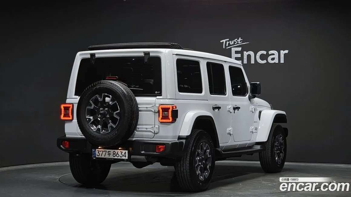 Jeep Wrangler — фото 5