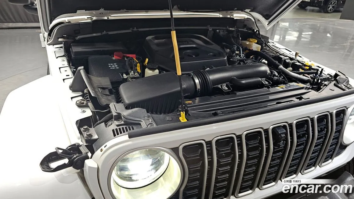 Jeep Wrangler — фото 7