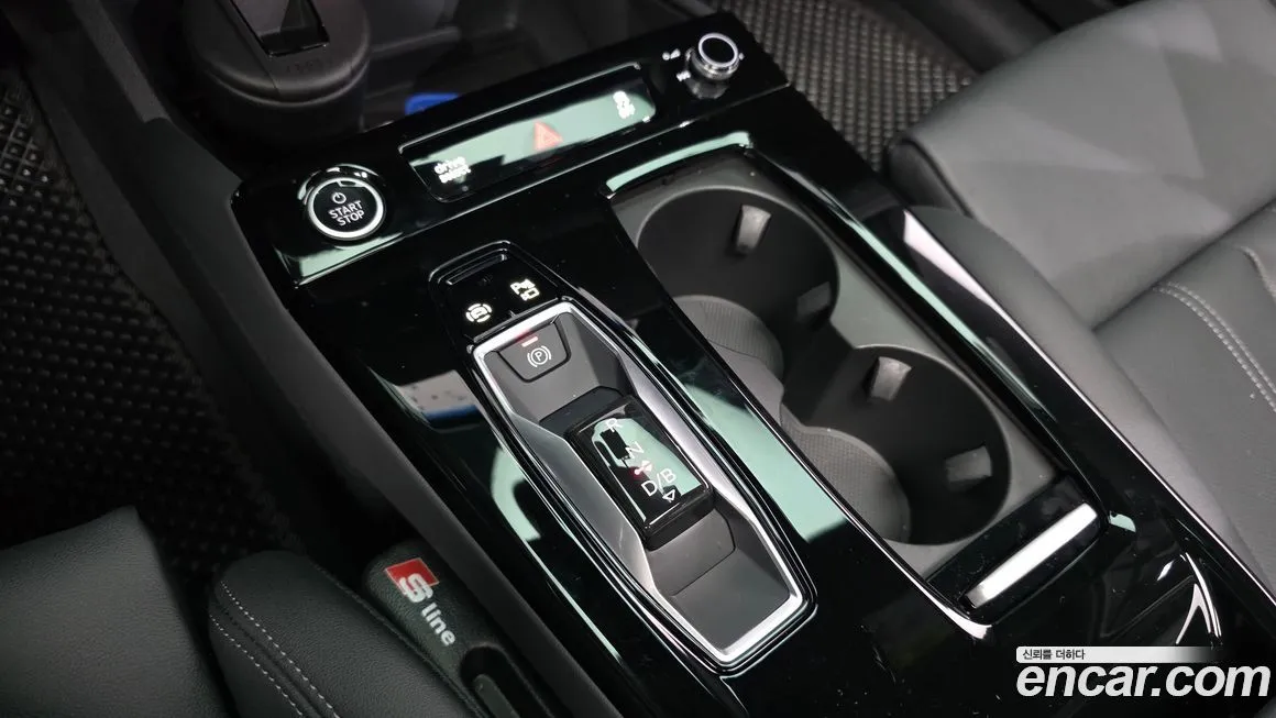 Audi Q6 e-tron 2025 из KR, фото 4