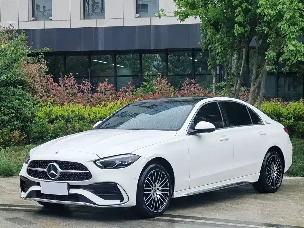 Mercedes-Benz C-Class — фото 1
