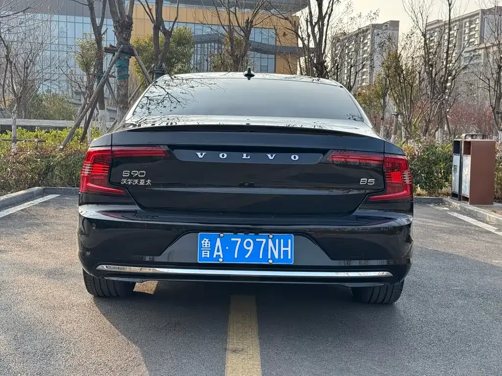 Volvo S90 — фото 7