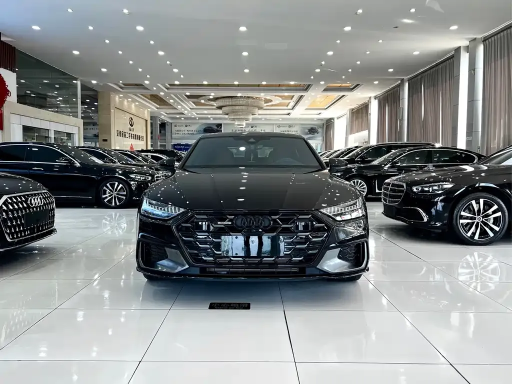 Audi A7L — фото 5