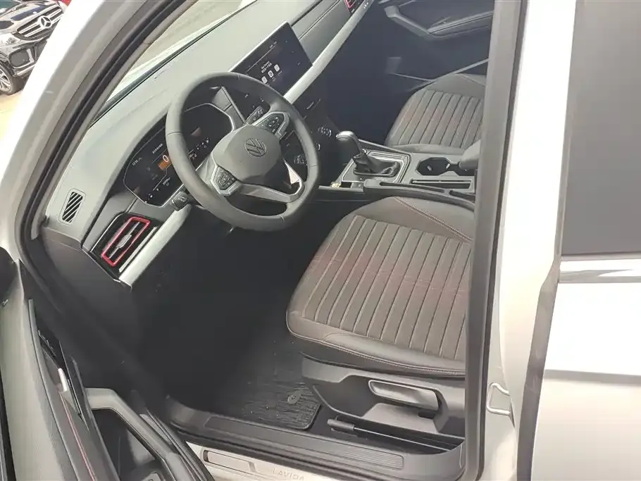 Volkswagen Lavida 2024 из CN, фото 6