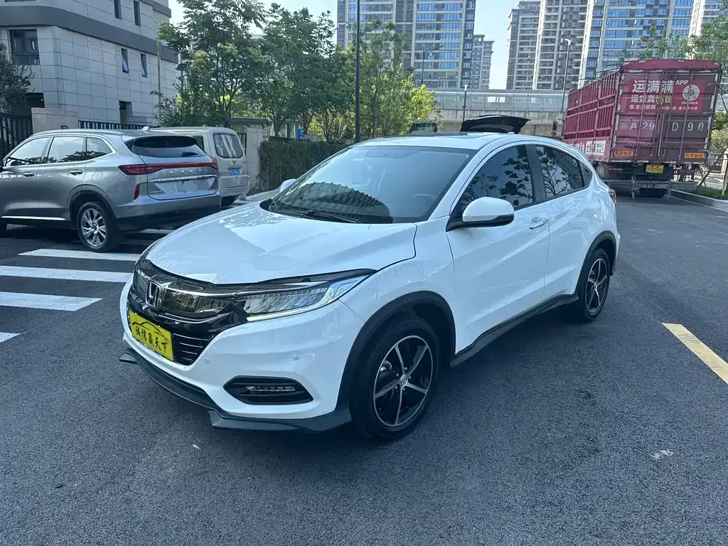 Honda Vezel — фото 1