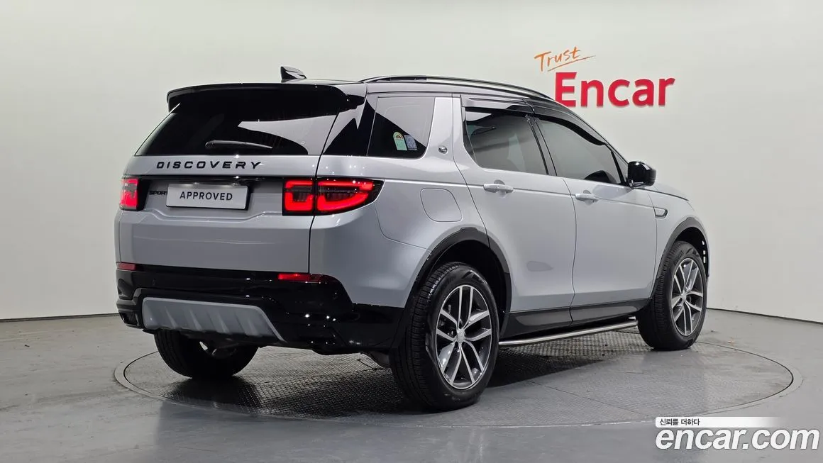 Land Rover Discovery Sport — фото 2