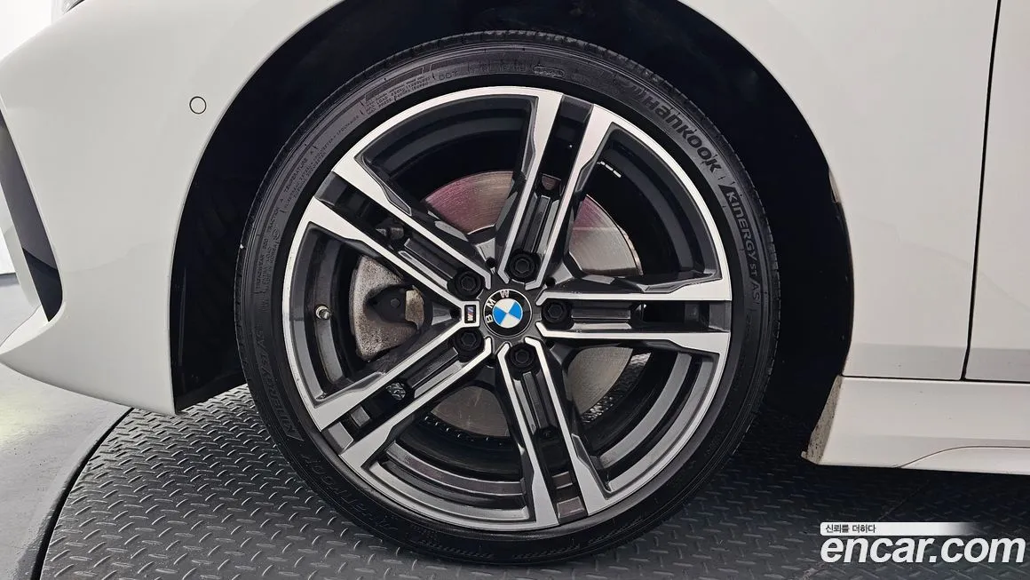BMW 1-Series 2021 из KR, фото 8