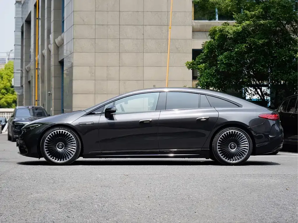 Mercedes-Benz EQS AMG 2023 из CN, фото 3