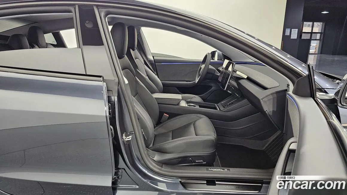 Tesla Model 3 2025 из KR, фото 5
