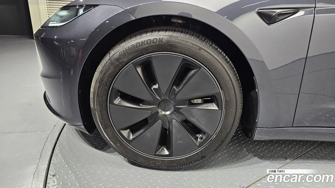 Tesla Model 3 2025 из KR, фото 9