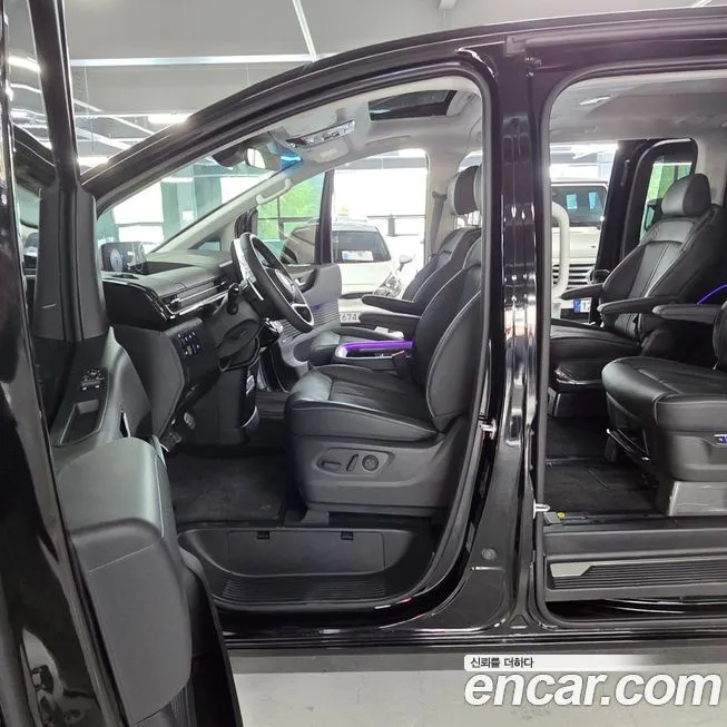 Hyundai Staria — фото 2