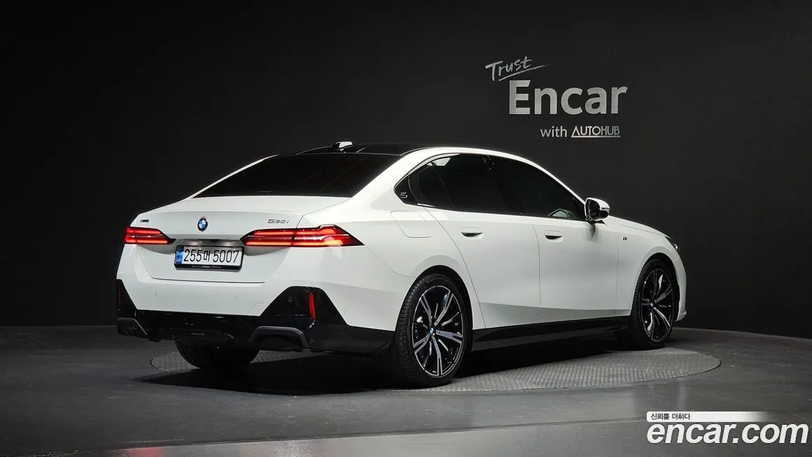 BMW 5-Series 2024 из KR, фото 5