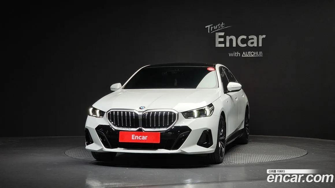 BMW 5-Series 2024 из KR, фото 2