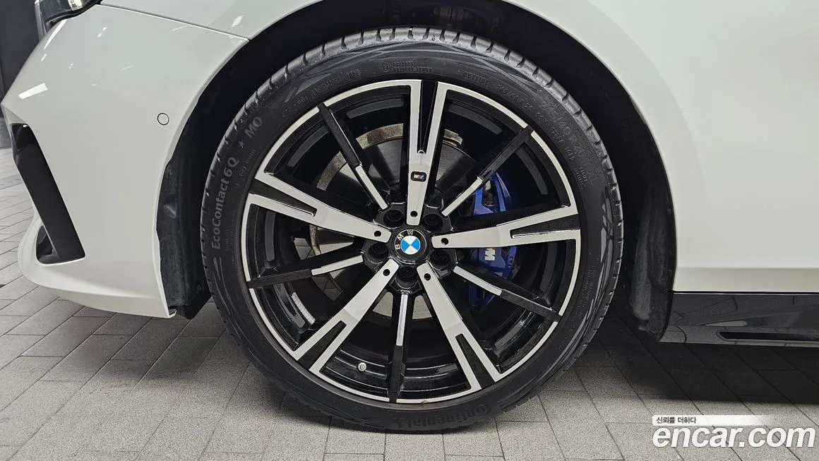 BMW 5-Series 2024 из KR, фото 8