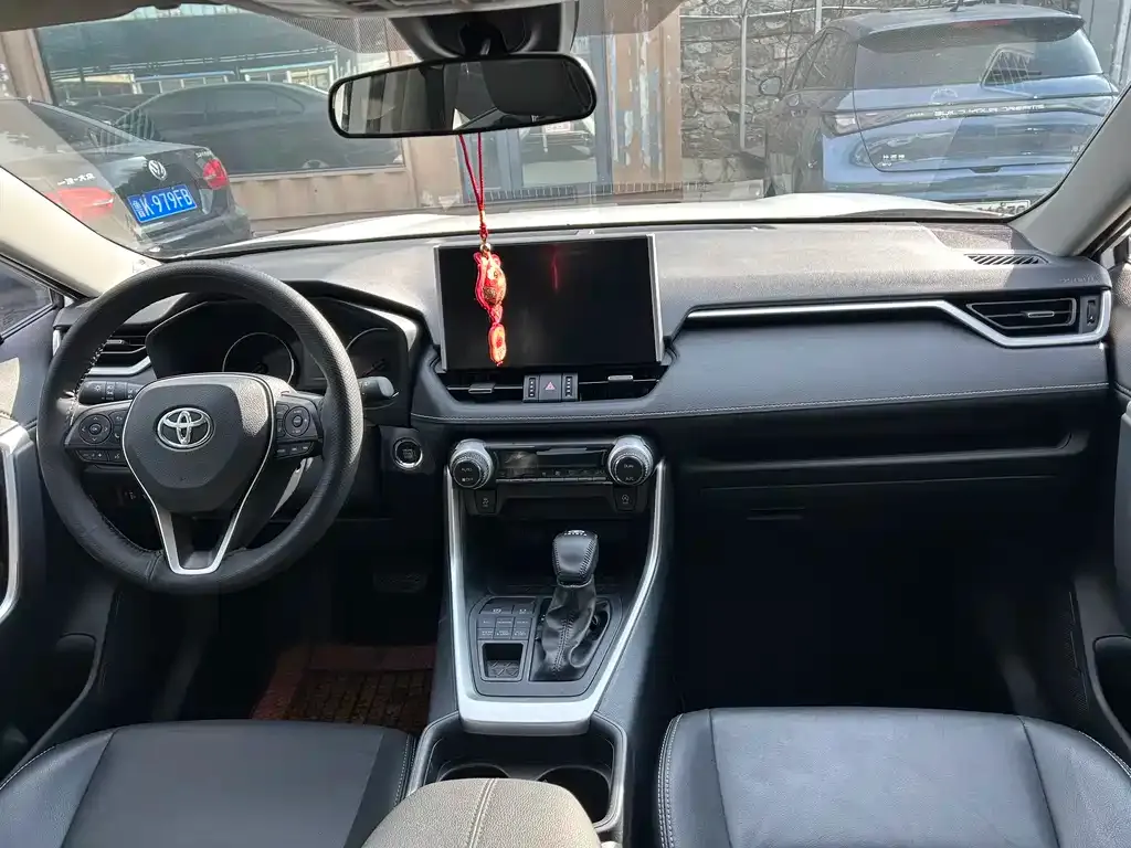 Toyota Wildlander 2022 из CN, фото 6