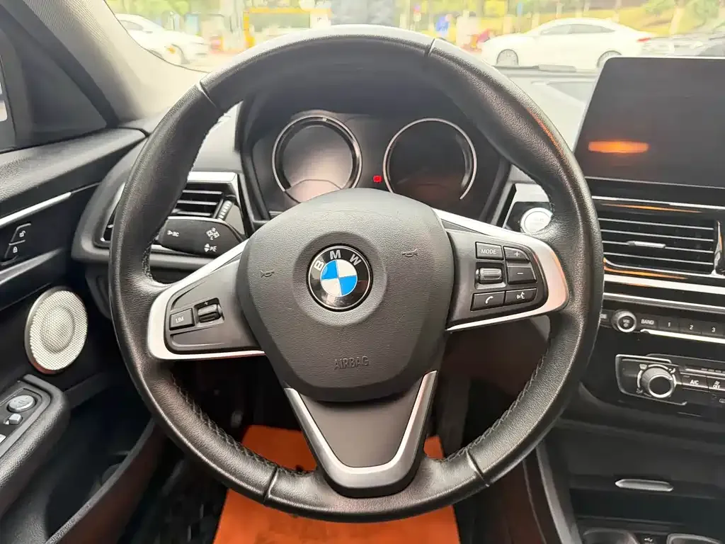 BMW 1 Series — фото 5