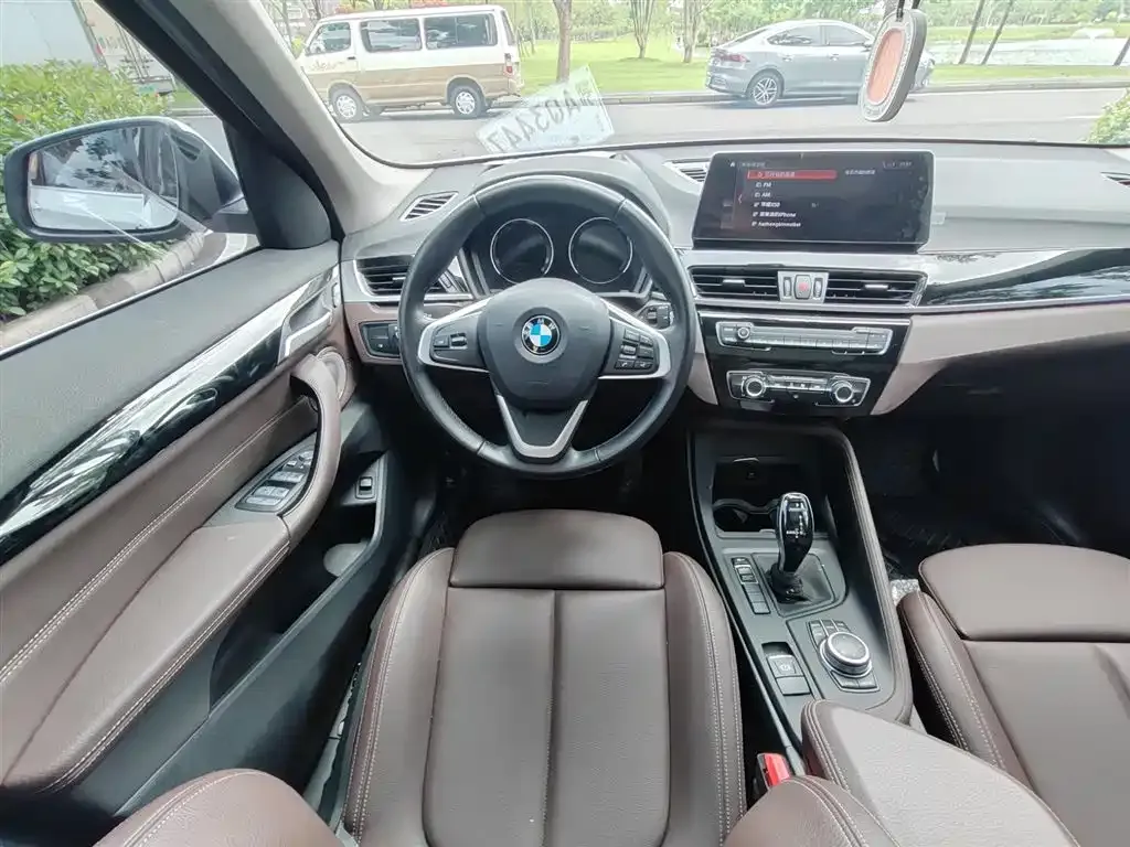 BMW X1 2021 из CN, фото 7