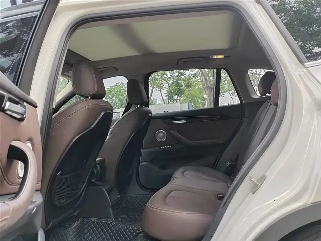 BMW X1 2021 из CN, фото 2